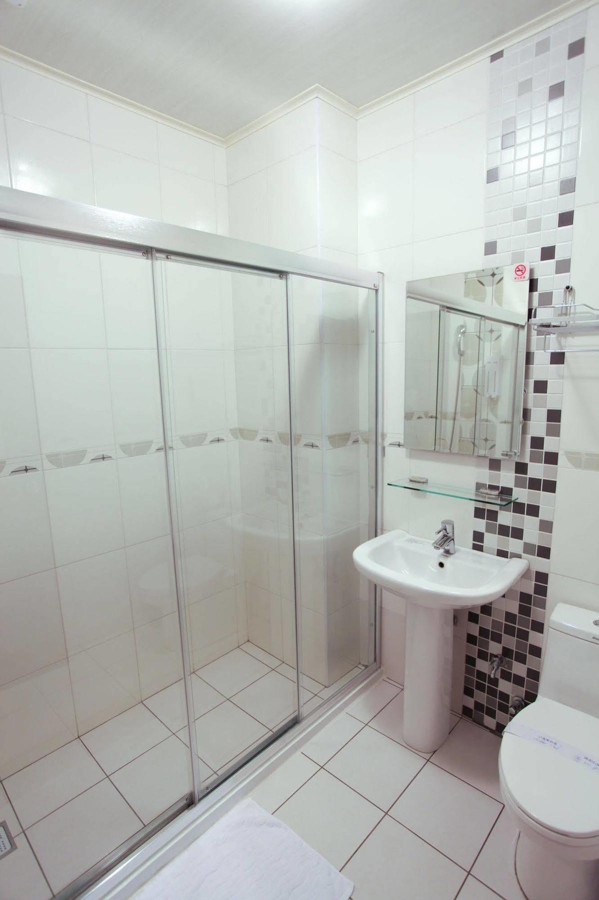 輕旅小站 Soft Travel Hostel Taitung Ngoại thất bức ảnh